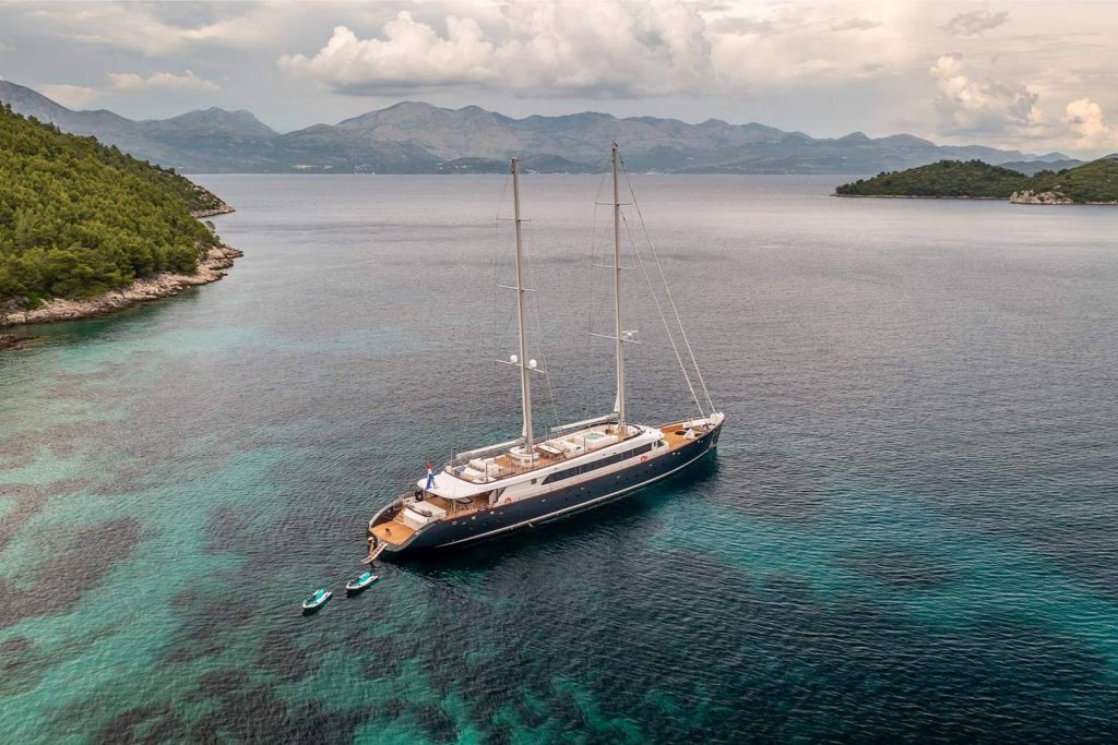 Nocturno – Luxury Sailing Yacht