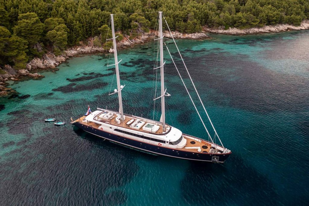 Nocturno – Luxury Sailing Yacht